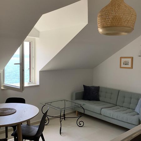 Portside Apartment Kastela Bagian luar foto
