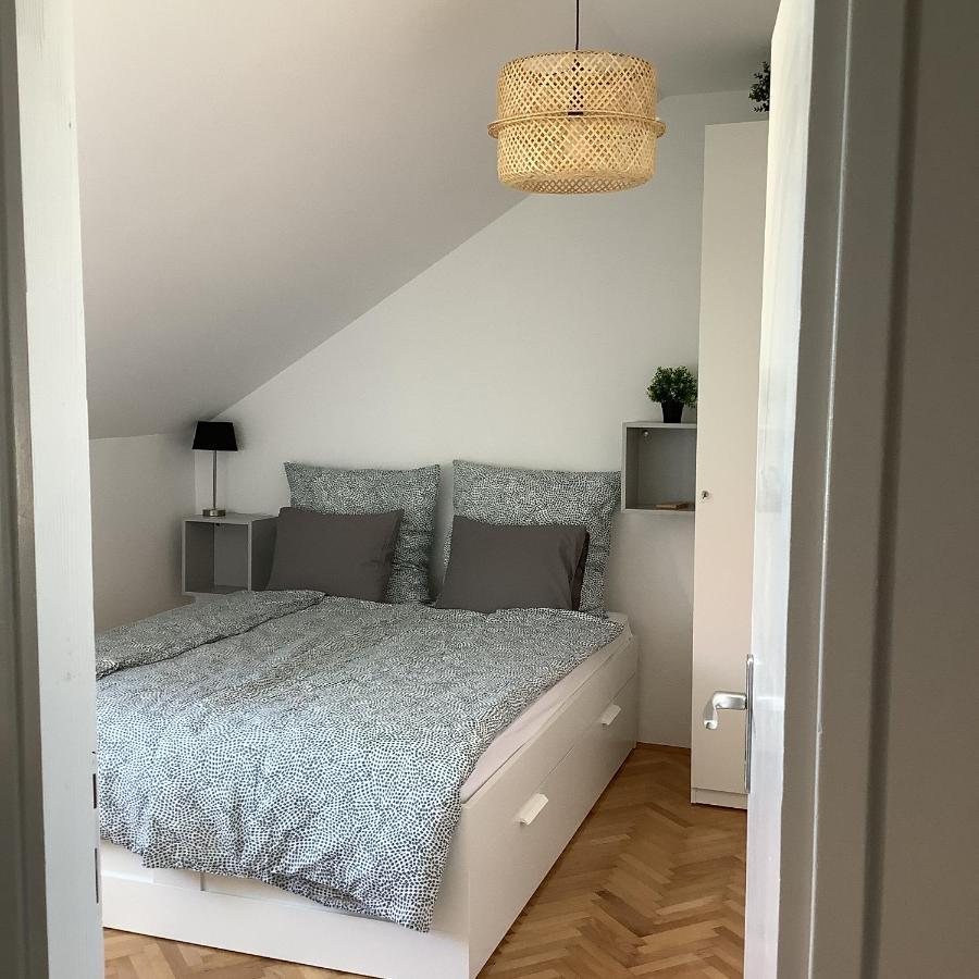 Portside Apartment Kastela Bagian luar foto