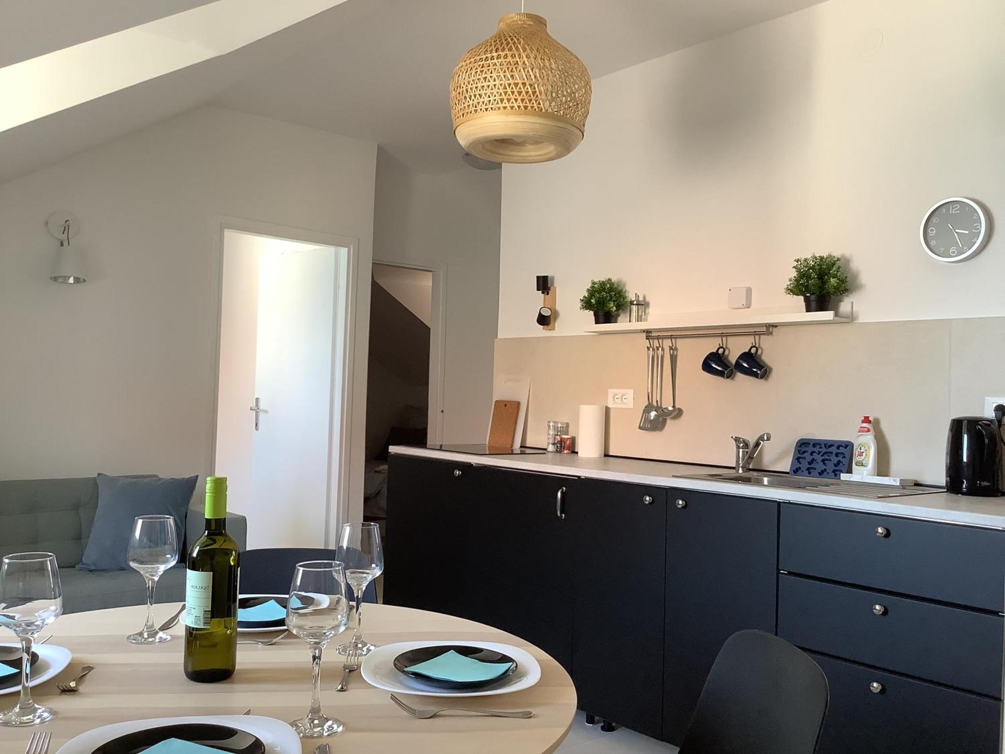 Portside Apartment Kastela Bagian luar foto